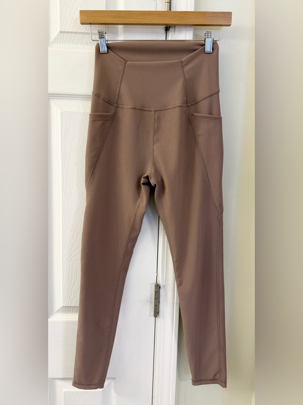 WILO The Label Ribbed High Rise Pocket Leggings